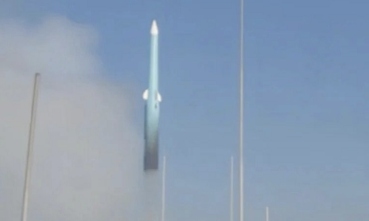 Hình ảnh đầu tiên Trung Quốc phóng tên lửa siêu vượt âm, phá huỷ mục tiêu bí ẩn