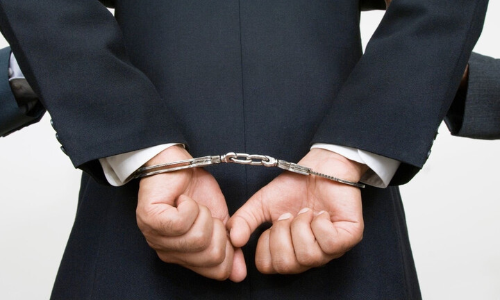 Xét xử vợ chồng cựu cán bộ Văn phòng Chính phủ cùng 98 người khác