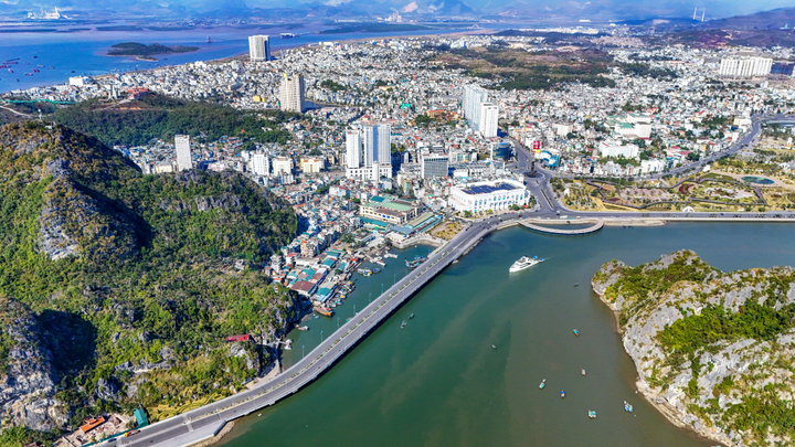 Những công trình khẳng định vị thế đất mỏ Quảng Ninh