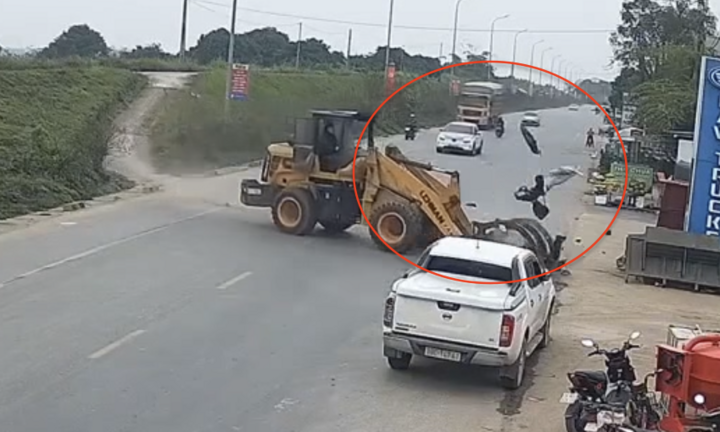 Bắt giam tài xế máy xúc và chủ xe tông trọng thương cô gái đi xe máy ở Phú Thọ