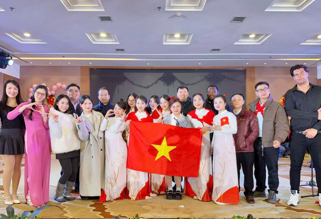 Du học sinh Việt trên thế giới hân hoan đón năm mới 2026