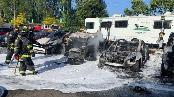 Trạm sạc và các quy chuẩn cho xe điện