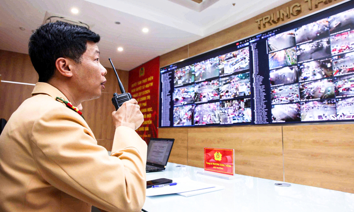 Bên trong trung tâm điều hành giao thông Hà Nội đêm Giao thừa năm mới 2026