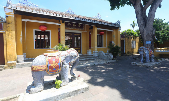 Độc đáo kiến trúc đình Ông Voi - nơi lưu giữ 10 đạo sắc phong ở phố cổ Hội An