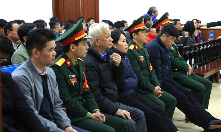 Cựu Chủ tịch Khánh Hoà Lê Đức Vinh vắng mặt trong vụ án sân bay Nha Trang