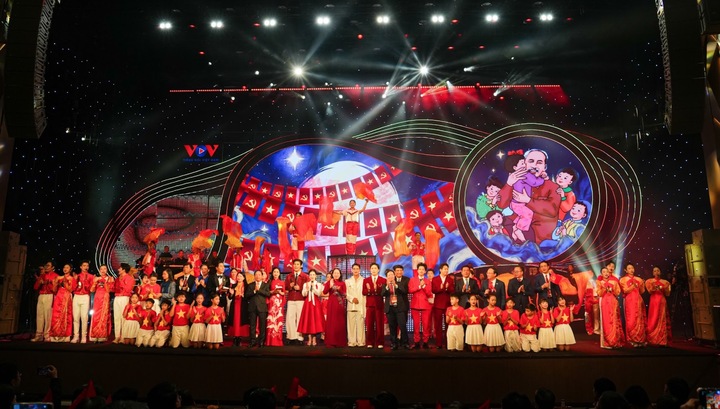 Với Đảng vẹn toàn niềm tin yêu: Từ mạch nguồn ký ức đến nhịp đập thời đại