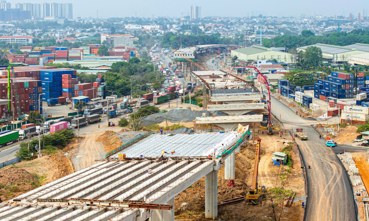 Đại công trường nút giao Tân Vạn chạy nước rút