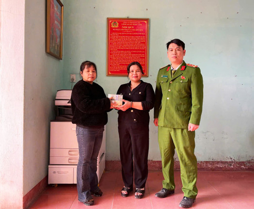 Người đàn ông ở Hưng Yên trả lại hơn 500 triệu đồng tiền chuyển nhầm