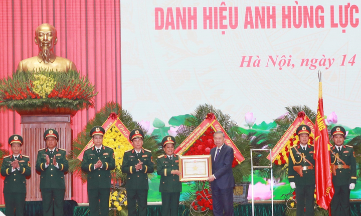 Tổng Bí thư trao danh hiệu Anh hùng LLVT Nhân dân cho Tổng cục Hậu cần-Kỹ thuật