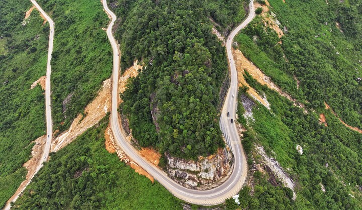 Núi chảy: Ám ảnh trên các cung đèo miền Trung - Tây Nguyên