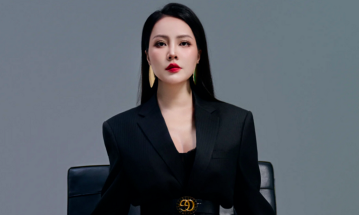 Á hậu, BTV nổi tiếng của VTV gây chú ý với diện mạo khác lạ