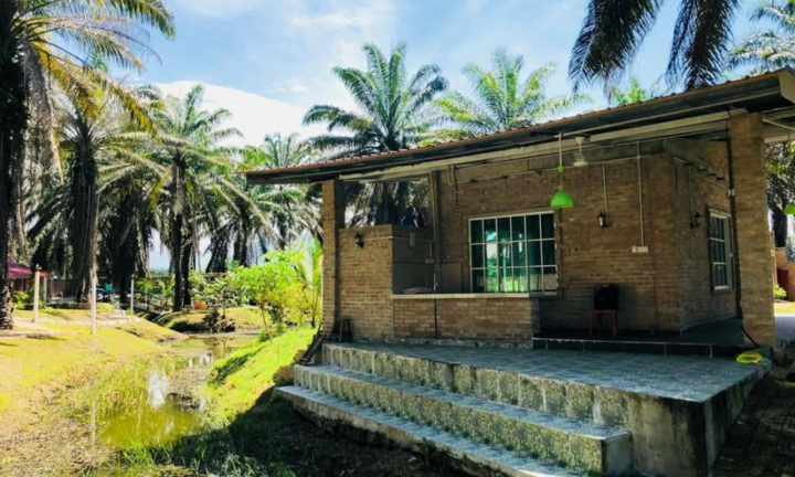 Chưa già đã kiệt sức, giới trẻ Malaysia đổ xô đến 'nhà dưỡng lão' 