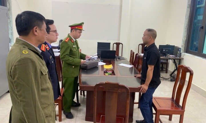Bắt giam người đổ gần 1.700 tấn phế thải trái phép ở Bắc Ninh