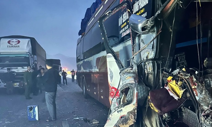 5 ô tô tông liên hoàn trên cao tốc Bắc - Nam, 1 người thiệt mạng