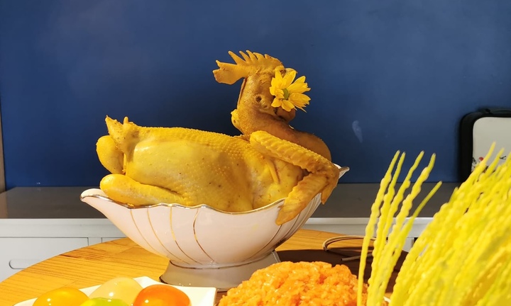 Cách luộc gà cúng mùng 1 tháng Chạp vàng đẹp, da không nứt