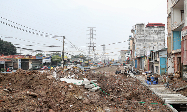 Hà Nội gấp rút giải phóng mặt bằng, đẩy nhanh thi công tuyến đường Tam Trinh