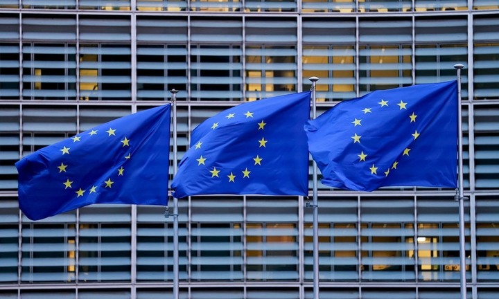 Thỏa thuận thương mại EU–Mỹ 'đóng băng' sau khi ông Trump áp thuế vì Greenland