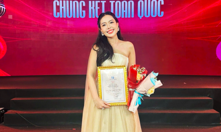 Điều ít biết về nữ ca sĩ vừa giành giải Nhất Tiếng hát thính phòng toàn quốc