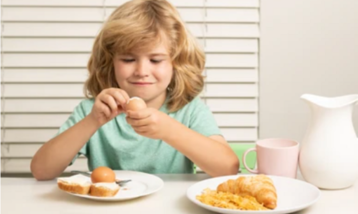 Trẻ em nên ăn bao nhiêu trứng để tốt cho não bộ?