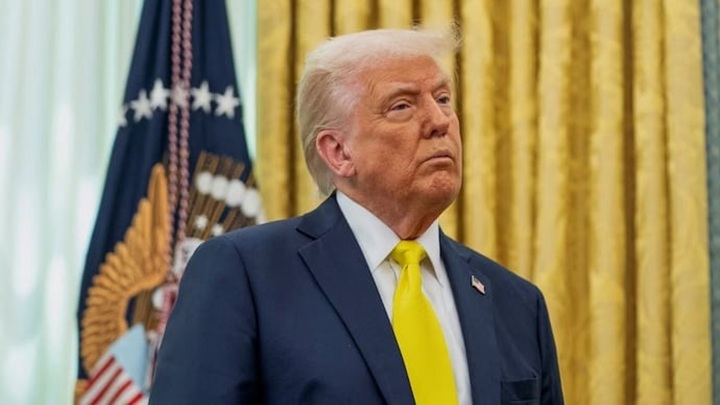 Ông Trump nói 'vết bầm mới trên tay là do dùng thuốc aspirin'