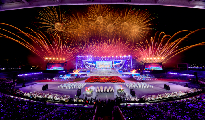 Từ Phú Quốc, Đà Nẵng, Sun Group mang cả bầu trời pháo hoa đỉnh cao ra Thủ đô