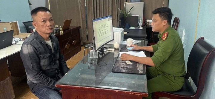 Kẻ cầm mũ bảo hiểm đập ô tô, hành hung tài xế ở Đà Nẵng ra trình diện