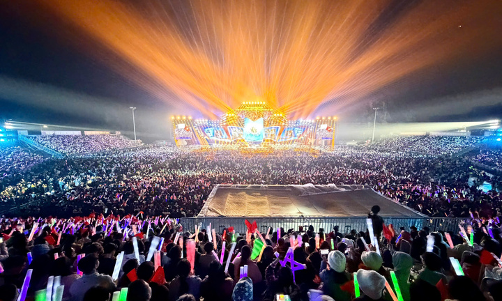 Choáng ngợp sân khấu 120m, 50.000 khán giả tại concert 'Tự hào theo Đảng quang vinh'
