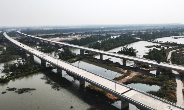 Toàn cảnh tuyến đường huyết mạch ven sông 6.400 tỷ đồng ở Quảng Ninh