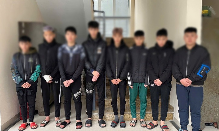 Công an Hà Nội tạm giữ 5 thanh niên sàm sỡ cô gái, gây rối ở hầm Kim Liên