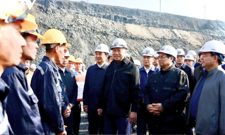 Tổng Bí thư Tô Lâm thăm, chúc Tết công nhân ngành than tại Quảng Ninh