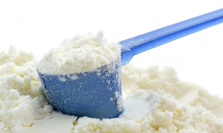 Bộ Y tế yêu cầu thu hồi, gỡ bỏ 5 loại sữa ngoại nghi nhiễm độc tố nguy hiểm