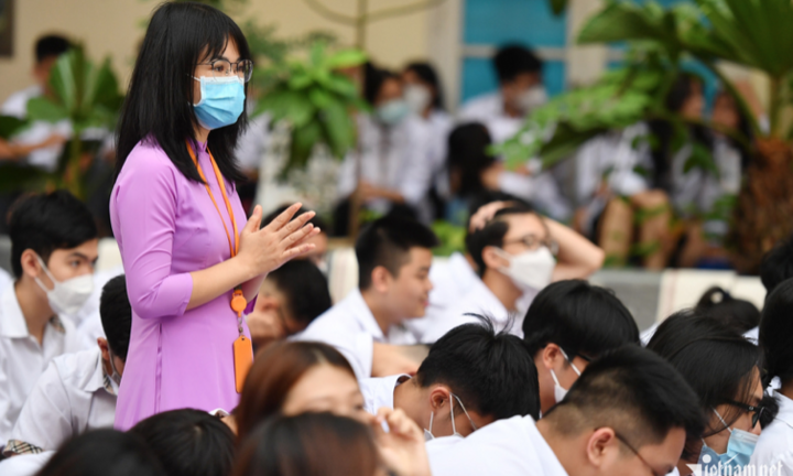 Giáo viên thấp thỏm chờ tiền thưởng Nghị định 73, Sở GD&ĐT Hà Nội lên tiếng