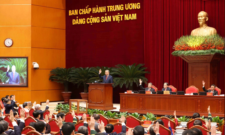 Infographic: Chân dung 13 Ủy viên Ban Bí thư khóa XIV