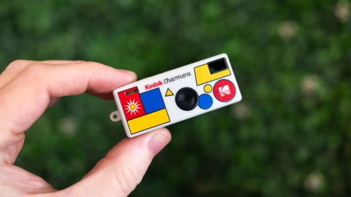 Công nghệ 2/2: Khám phá iPhone gập kiểu vỏ sò, máy ảnh siêu nhỏ của Kodak