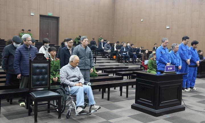 Cựu Chủ tịch Vicem Lê Văn Chung lĩnh 13 năm tù