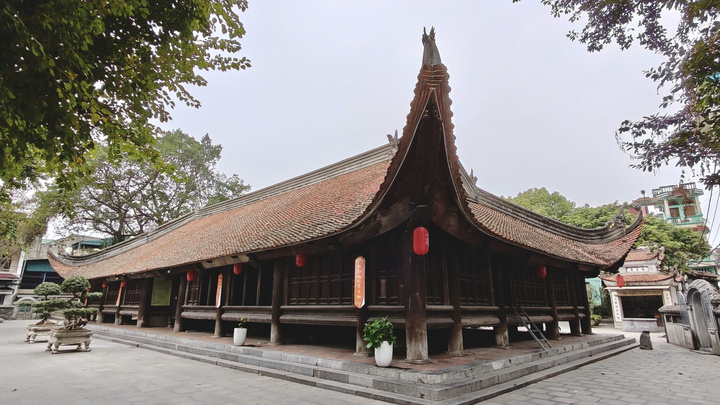 Ngôi đình cổ dáng nhà sàn 'độc nhất vô nhị' ở xứ Kinh Bắc