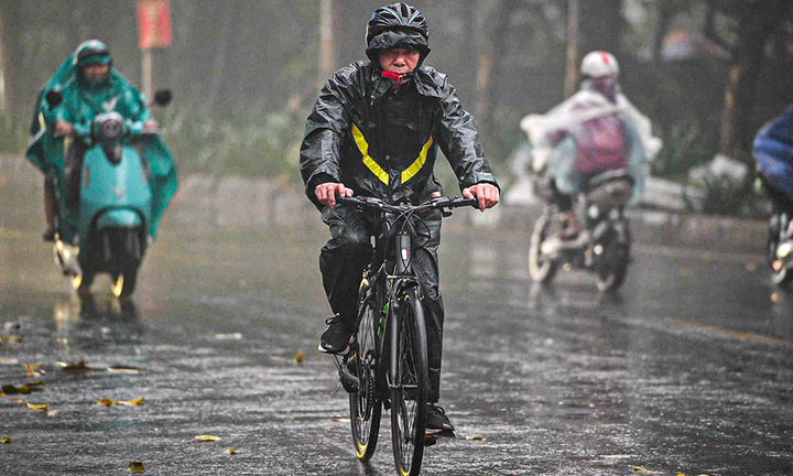 Dự báo thời tiết ngày 6/2: Hà Nội mưa nhỏ, mưa phùn và sương mù