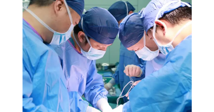 Trung Quốc ứng dụng gan lợn chỉnh sửa gen hỗ trợ điều trị suy gan