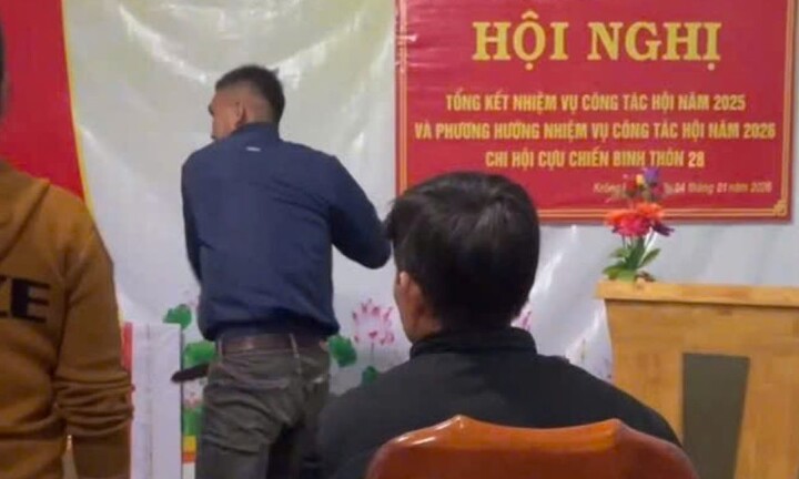 Làm rõ vụ chồng nữ thôn trưởng doạ chém người trong cuộc họp chi bộ thôn