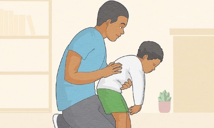 Xử trí và phòng ngừa hóc dị vật ở trẻ dịp Tết