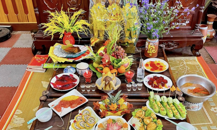 Mâm lễ cúng ông Công ông Táo nên đặt ở bếp hay trên bàn thờ?