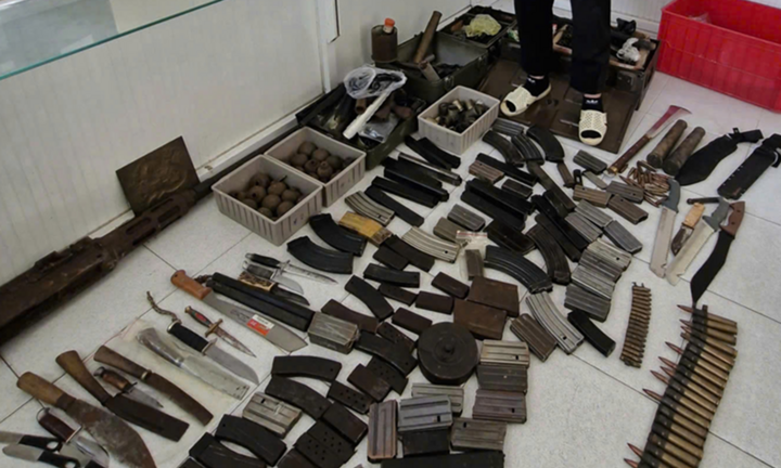 Tàng trữ nhiều súng đạn, một người ở TP.HCM bị bắt