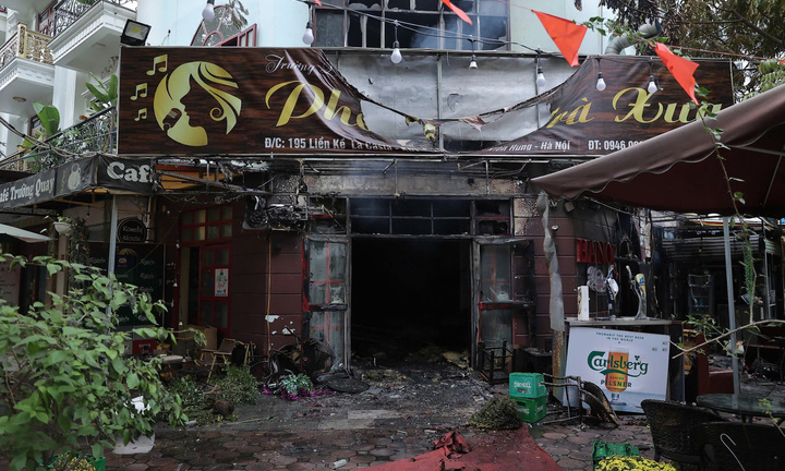 Cháy quán cà phê trong khu biệt thự liền kề ở Hà Nội