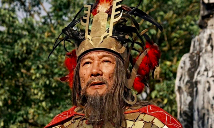 NSND Trọng Trinh khác lạ trong tạo hình Vua Hùng