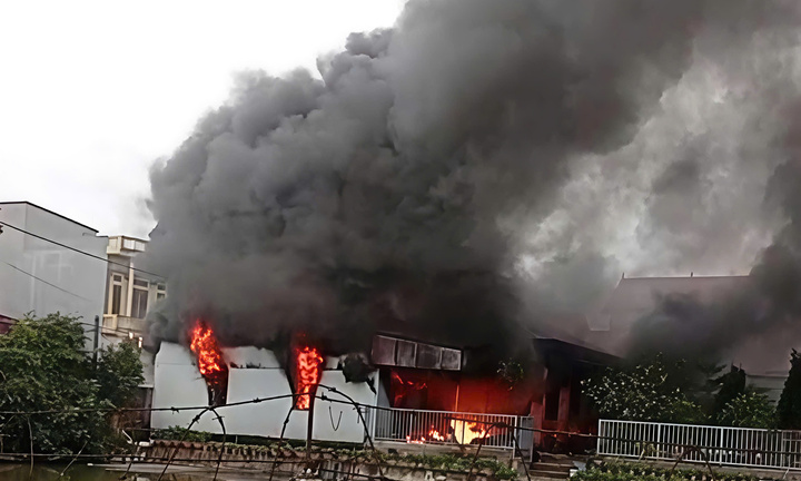 Cháy lớn tại nhà tình thương nuôi trẻ khuyết tật ở Bắc Ninh