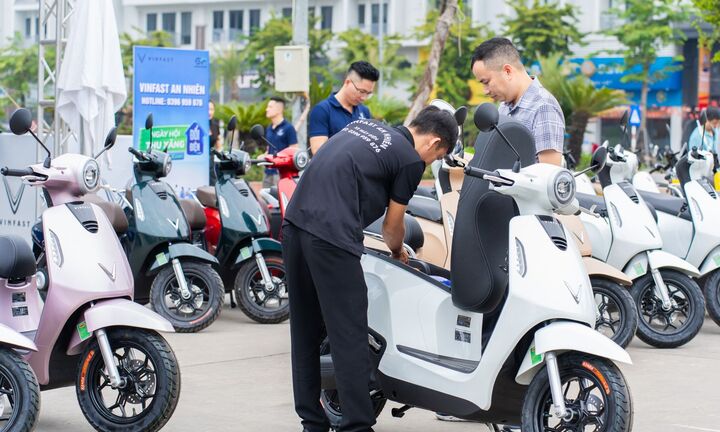 Người dùng VinFast Evo Grand: Điểm cộng đáng giá từ pin rời và chi phí hời