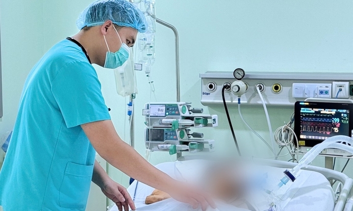 'Hỏng' phổi sau vài ngày hút thuốc lá điện tử