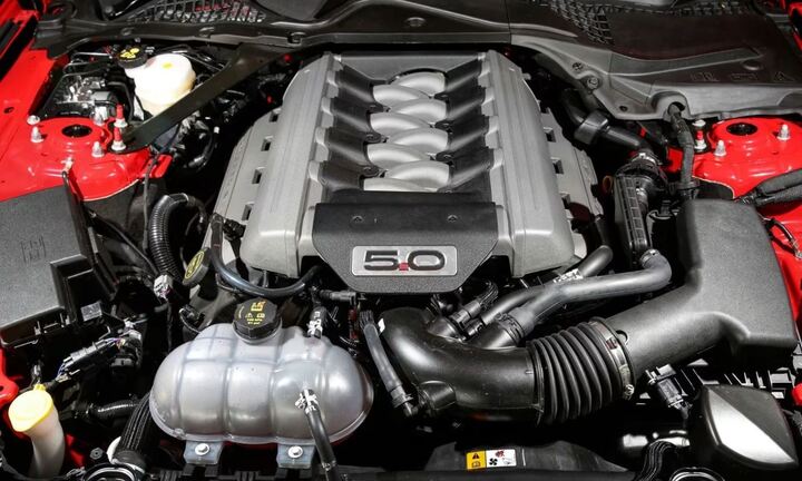 Động cơ V6 hay V8 tốt hơn?