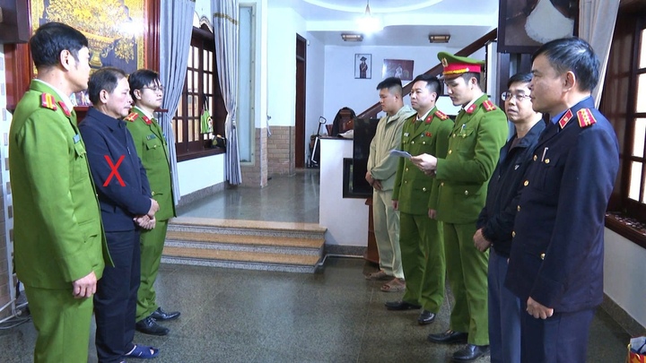 Trốn thuế, 2 giám đốc kinh doanh xe điện lớn ở Thanh Hoá bị khởi tố