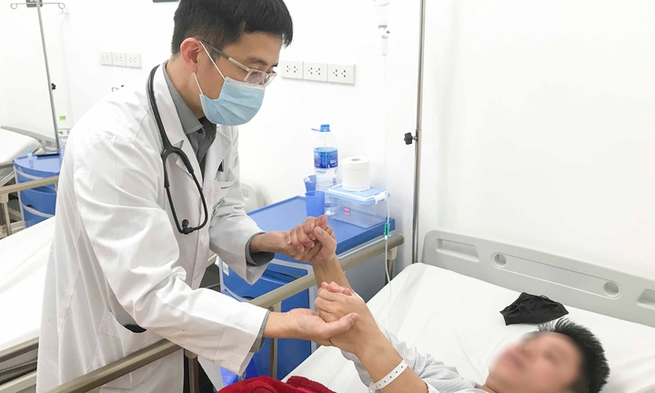  Đừng để đột quỵ tăng vọt vì dọn nhà gắng sức, ăn uống quá đà dịp Tết
